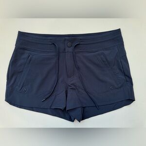 New condition women’s ATHLETA Hudson board shorts in Navy size 6 $54